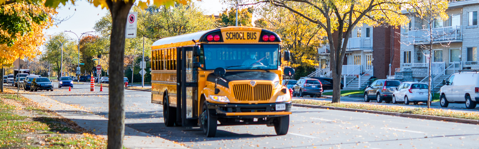 fall school bus banner - 1600x500